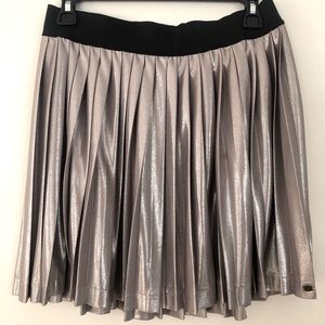 Guess pleated mini skirt